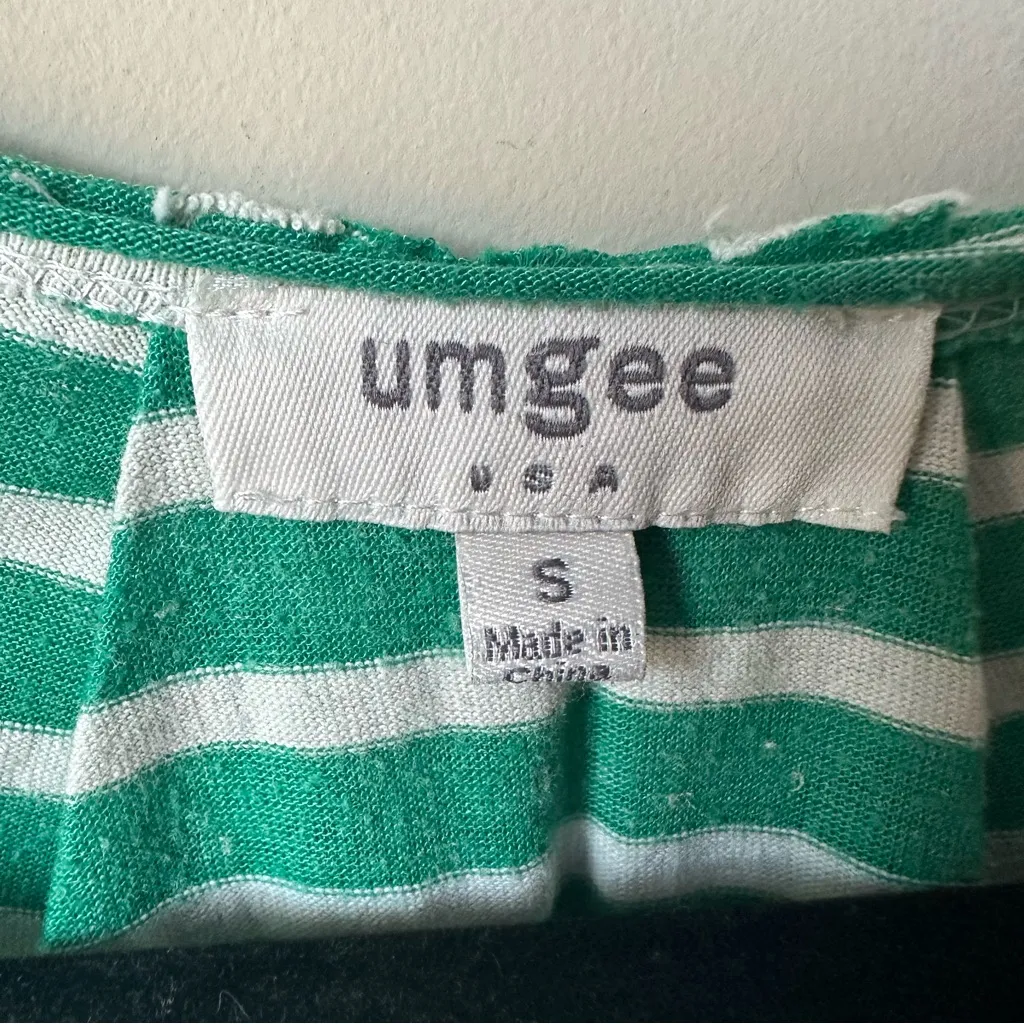 Umgee Shirt Women's Small Striped Hi Low Hem Green White Lightweight Knit Cotton - Image 2