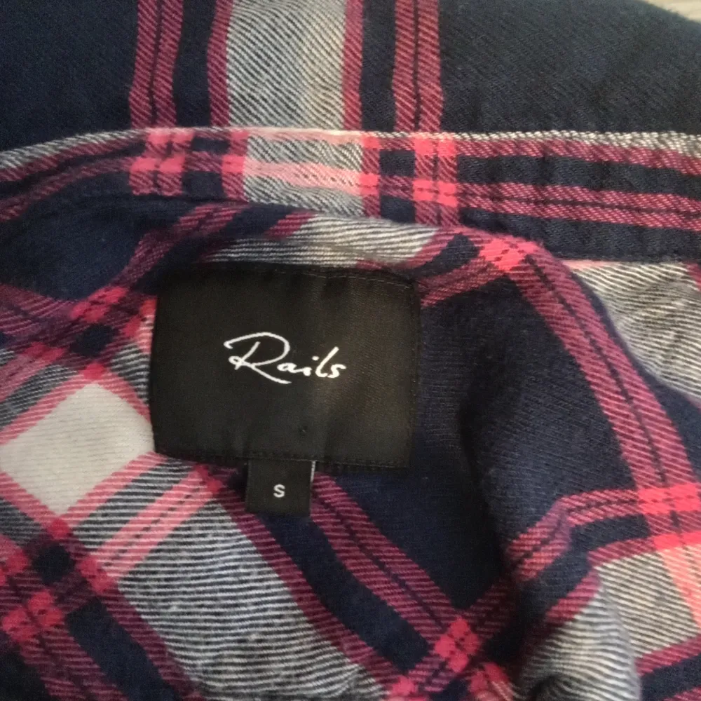 hunter regent taffy white Plaid button down women's small shirt - Image 4