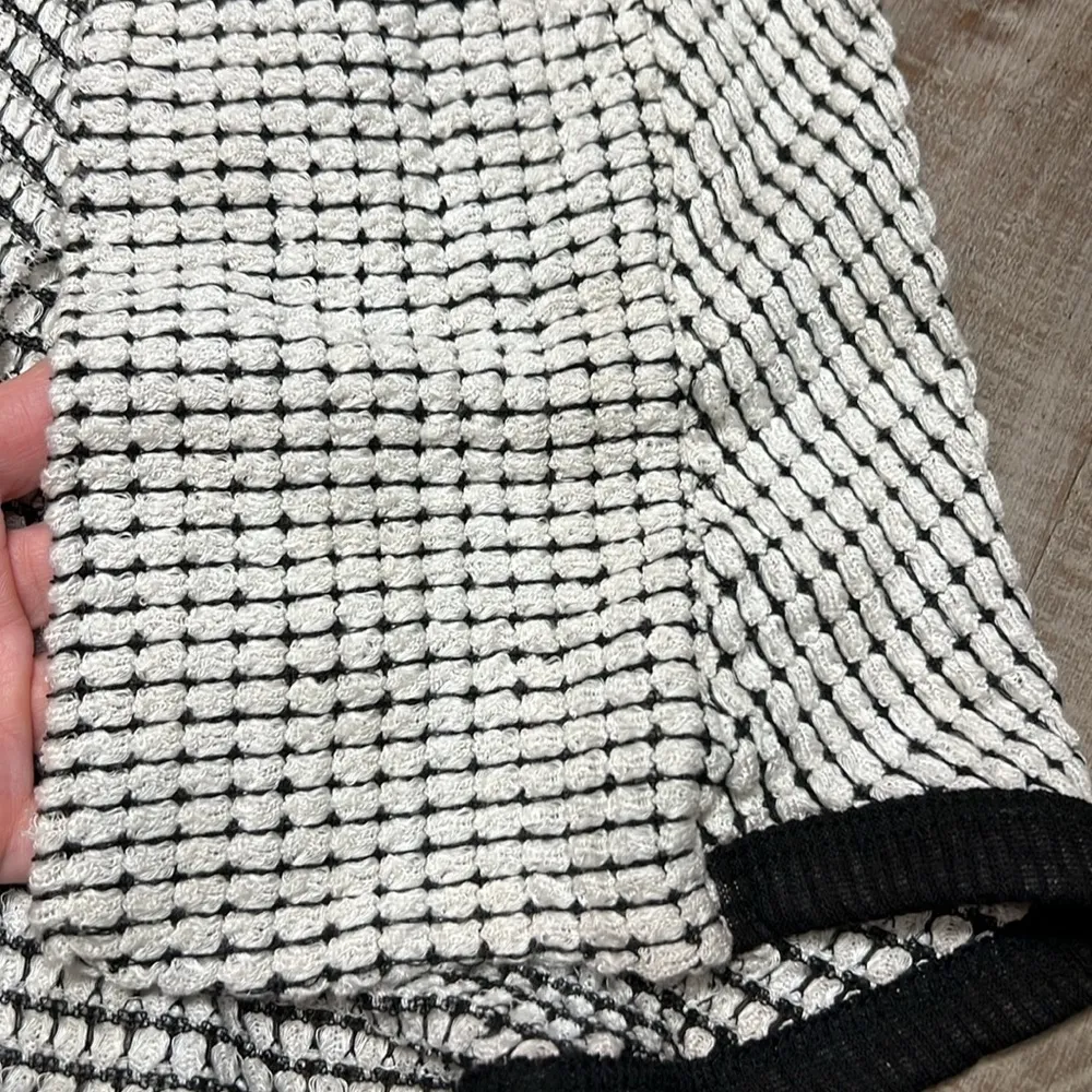 MAUVE M knit waterfall sweater open front black/white check shawl collar EUC Size M - Image 6