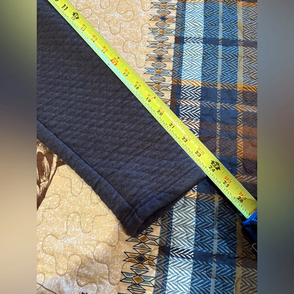 Champion grey Quilted Pullover with WV Logo size M - Image 9