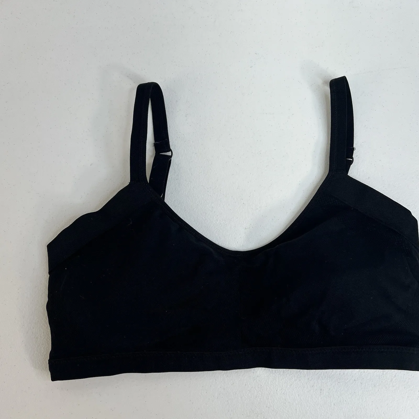 Felina  Medium M Bra Seamless Side Smoothing Wireless Removable Padding Black - Image 3