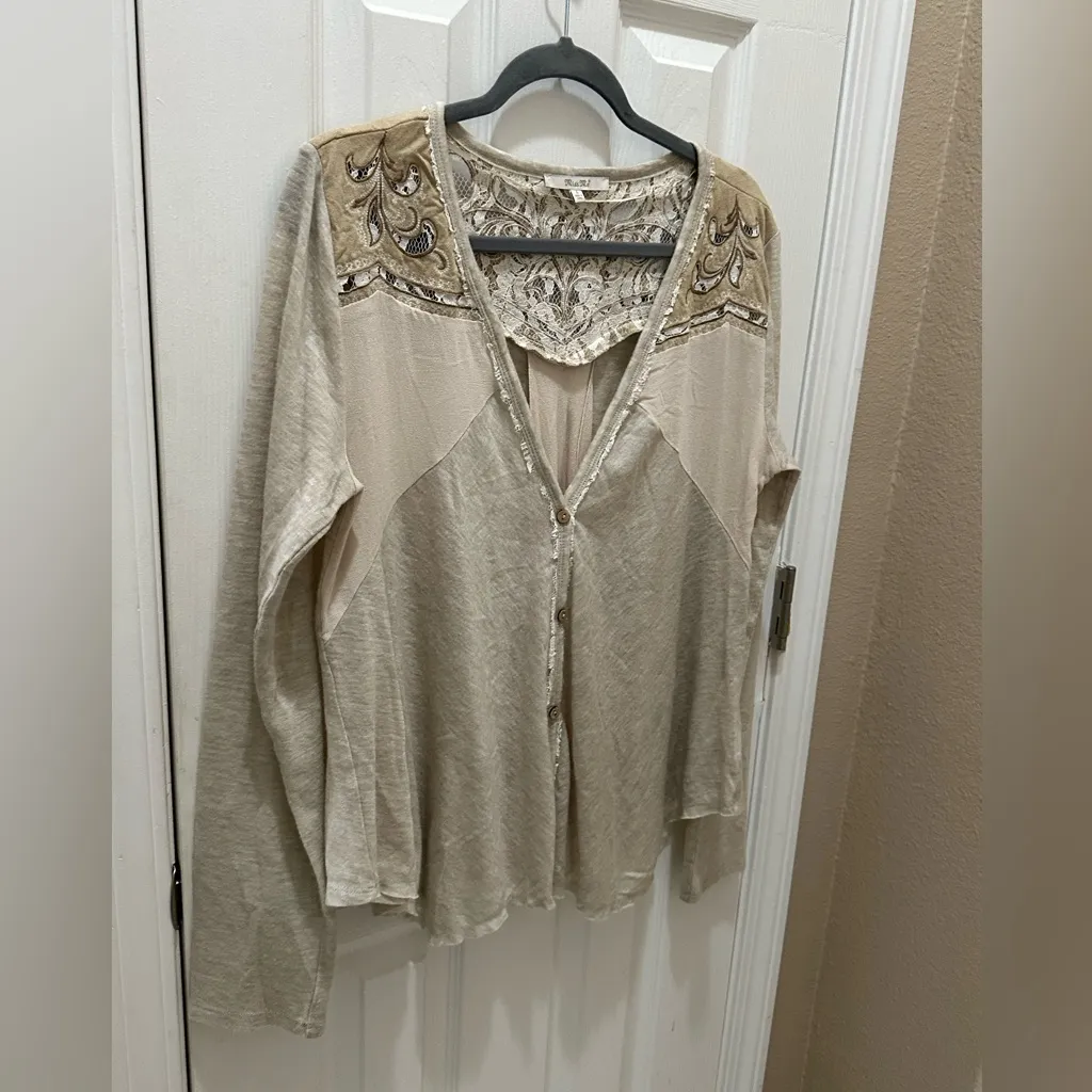 MISS ME button down Cardigan Taupe size Large - Image 12