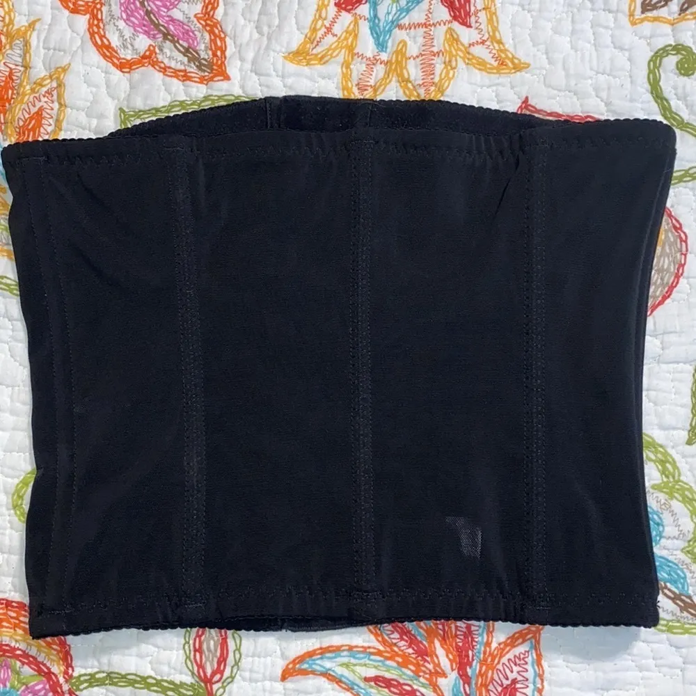 Medium waist trimmer shaper corset black hook and eye lace accents around hooks - Image 5