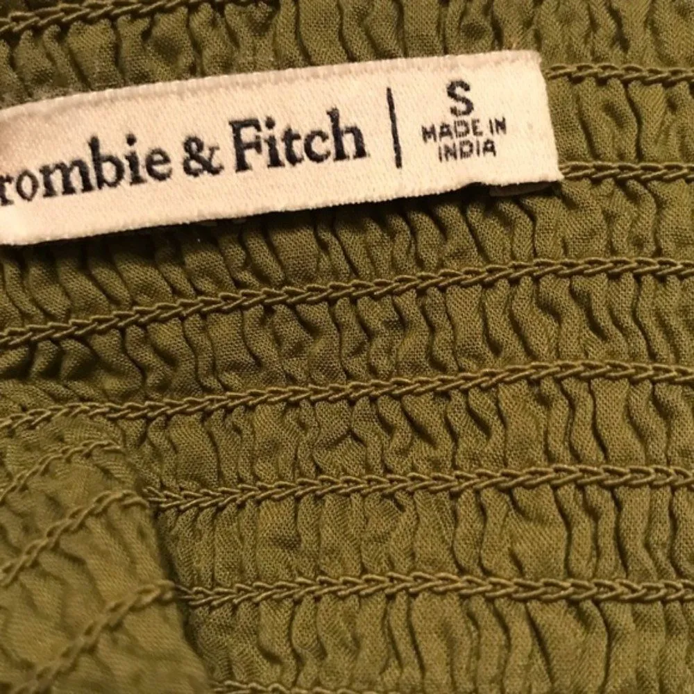 Abercrombie & Fitch Puff Sleeve Poplin O-Ring Top in Green Small - Image 6