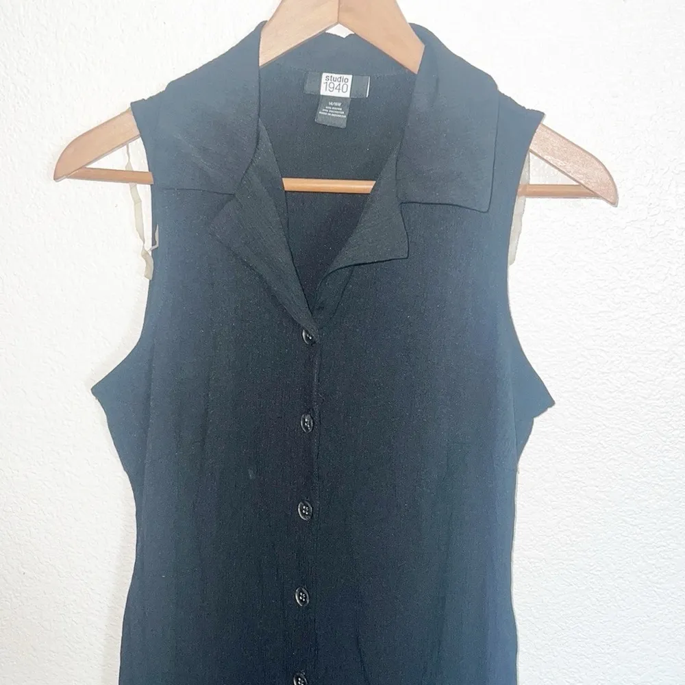 Studio1940 Black Collared Button Down Maxi Dress With Attached Belt To Tighten - Image 2