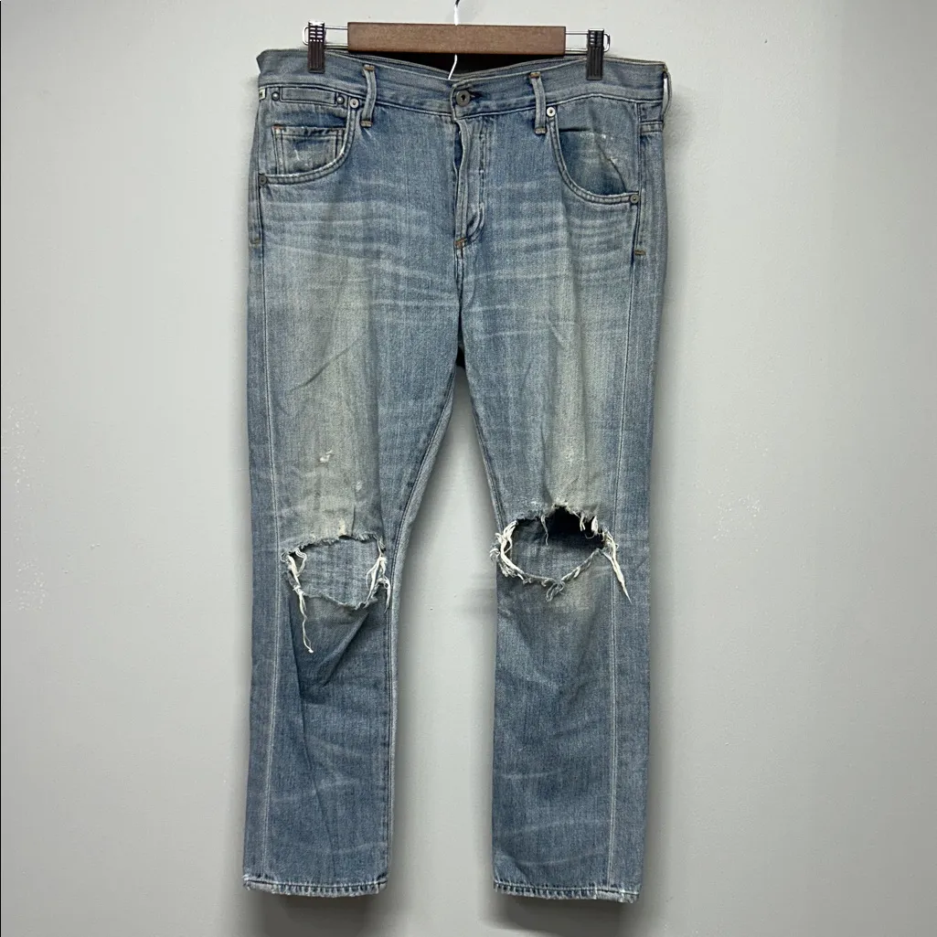 CITIZENS OF HUMANITY Emerson Slim Boyfriend Jeans Light Wash Distressed Size 28 - Image 2