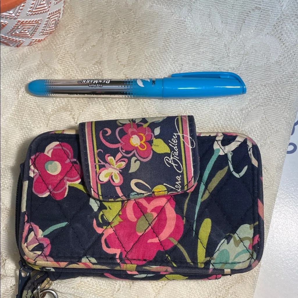 Vera Bradley Navy Floral Quilted Wristlet - Image 11