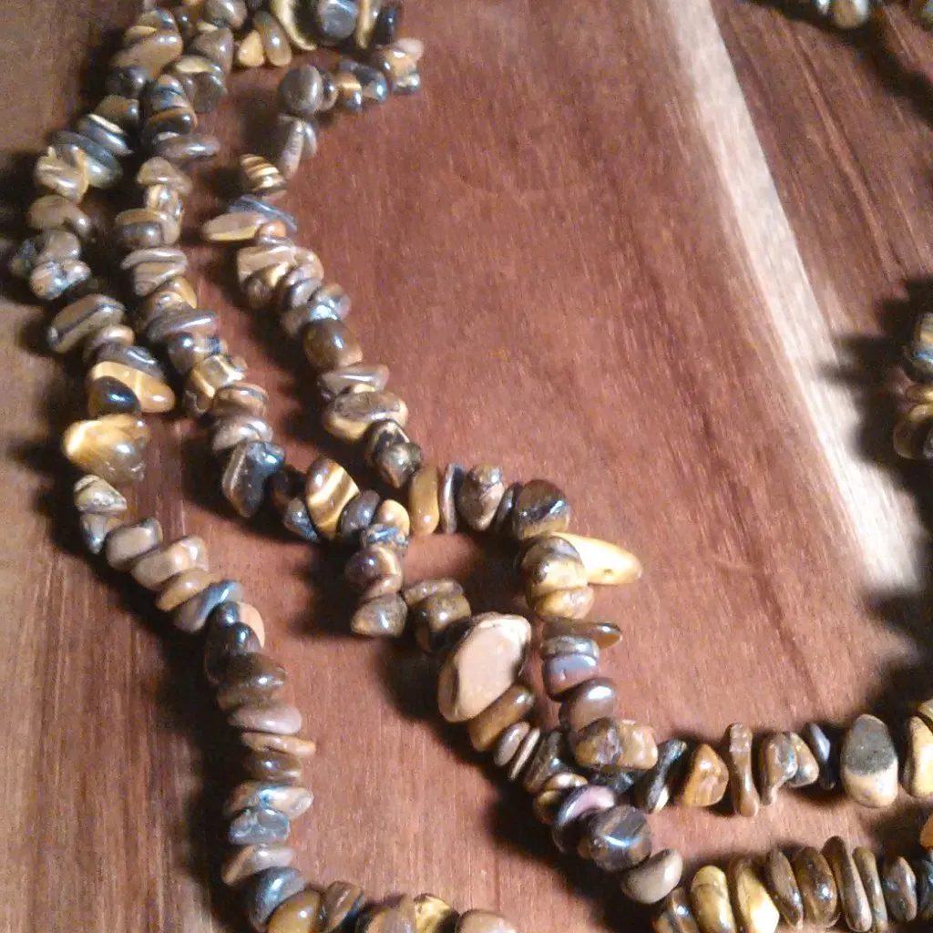 Three Row Tiger's Eye Chips Silvertone Necklace - Image 5
