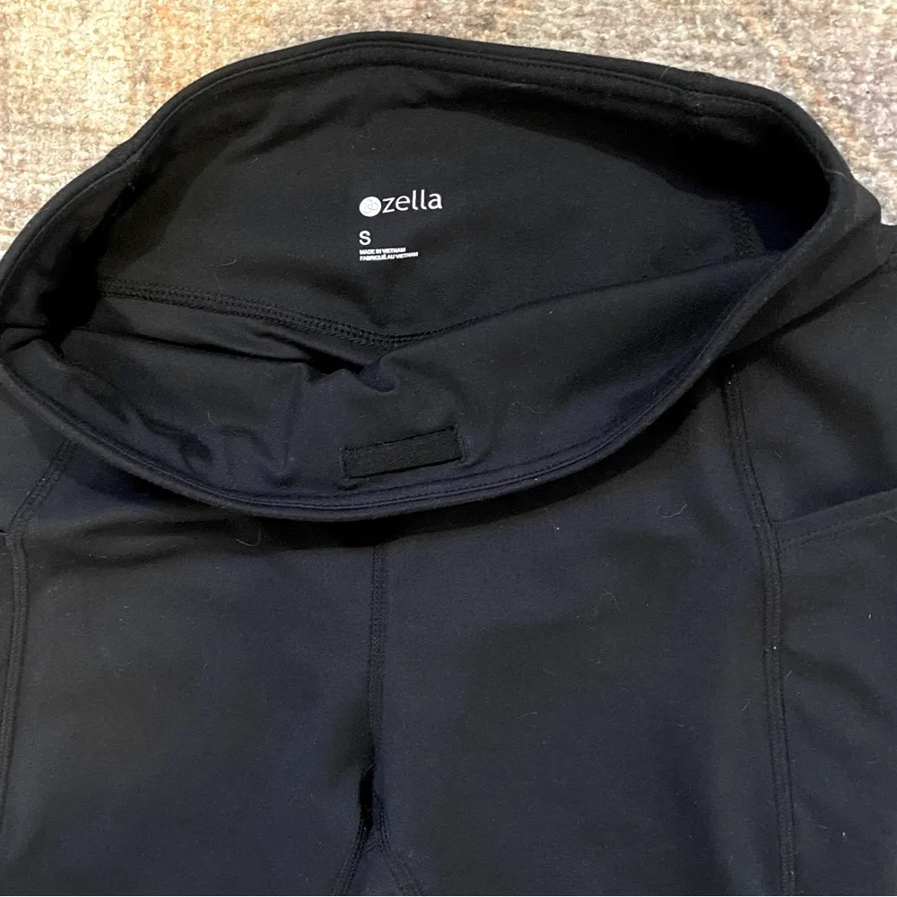 Strength Perfect Pocket High Waist Leggings in Black - Image 11