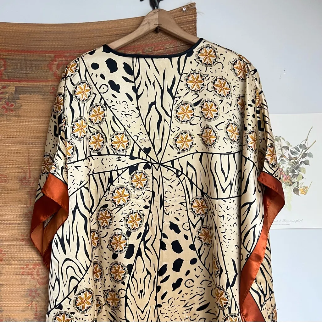 Vintage 90’s Animal Print Satin Caftan Tan Size undefined - Image 8