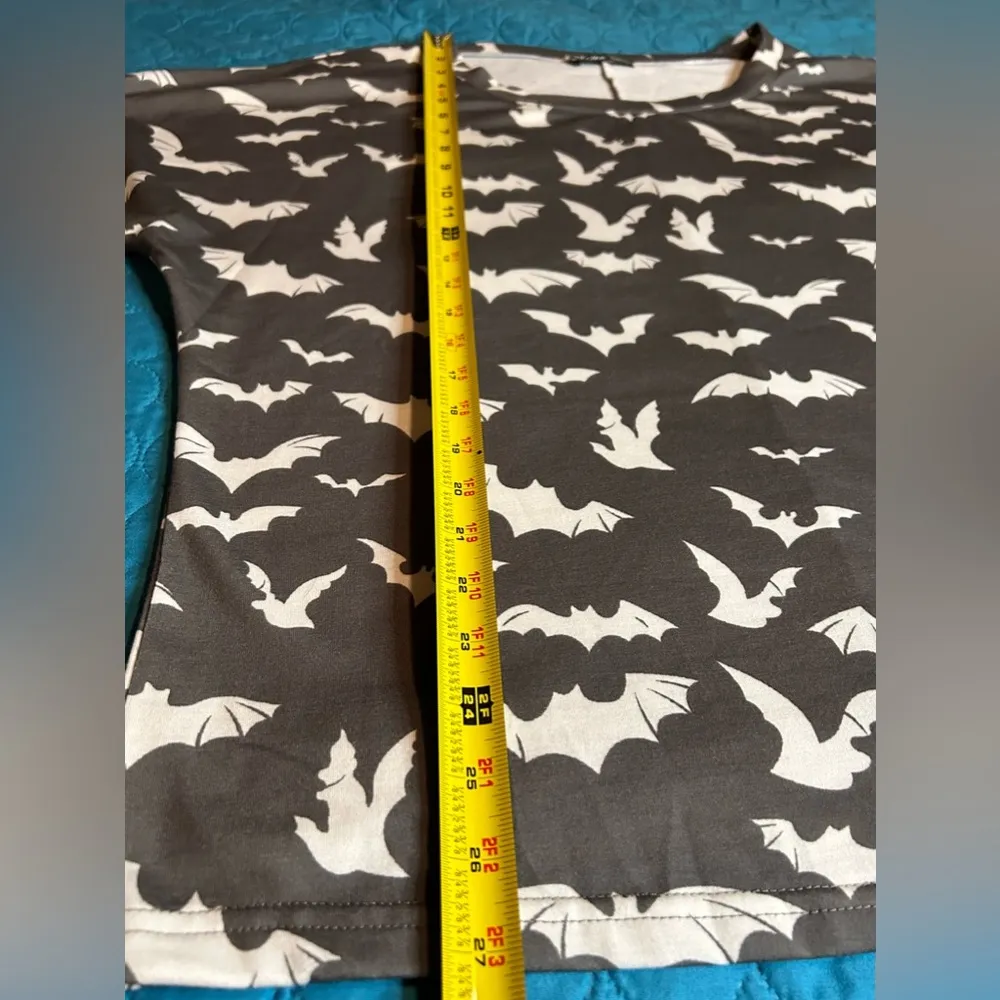 Gray Longsleeve Bat Top Large - Image 5