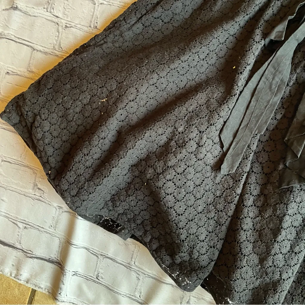 Betsey Johnson Black Eyelet Dress Size 10 Gothic Elegant Fit & Flare Whimsical - Image 8