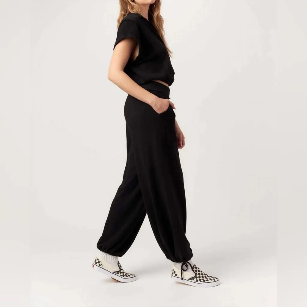 New Project Social T Going Places Pant Black - Image 3