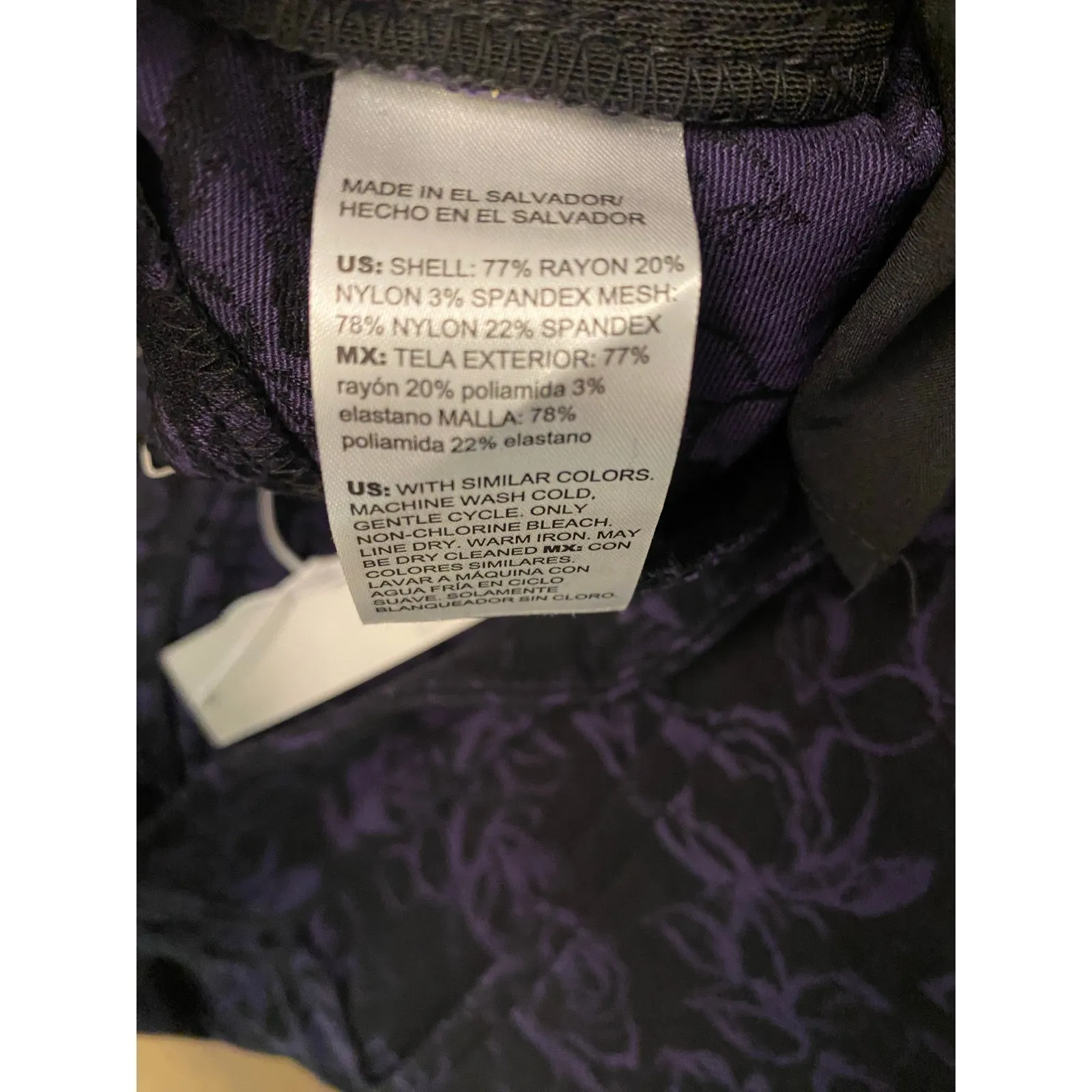 NWT Chicos Brigitte Slim Leg Ankle Pants Purple Black Rose Print Pockets 2R (12) - Image 7