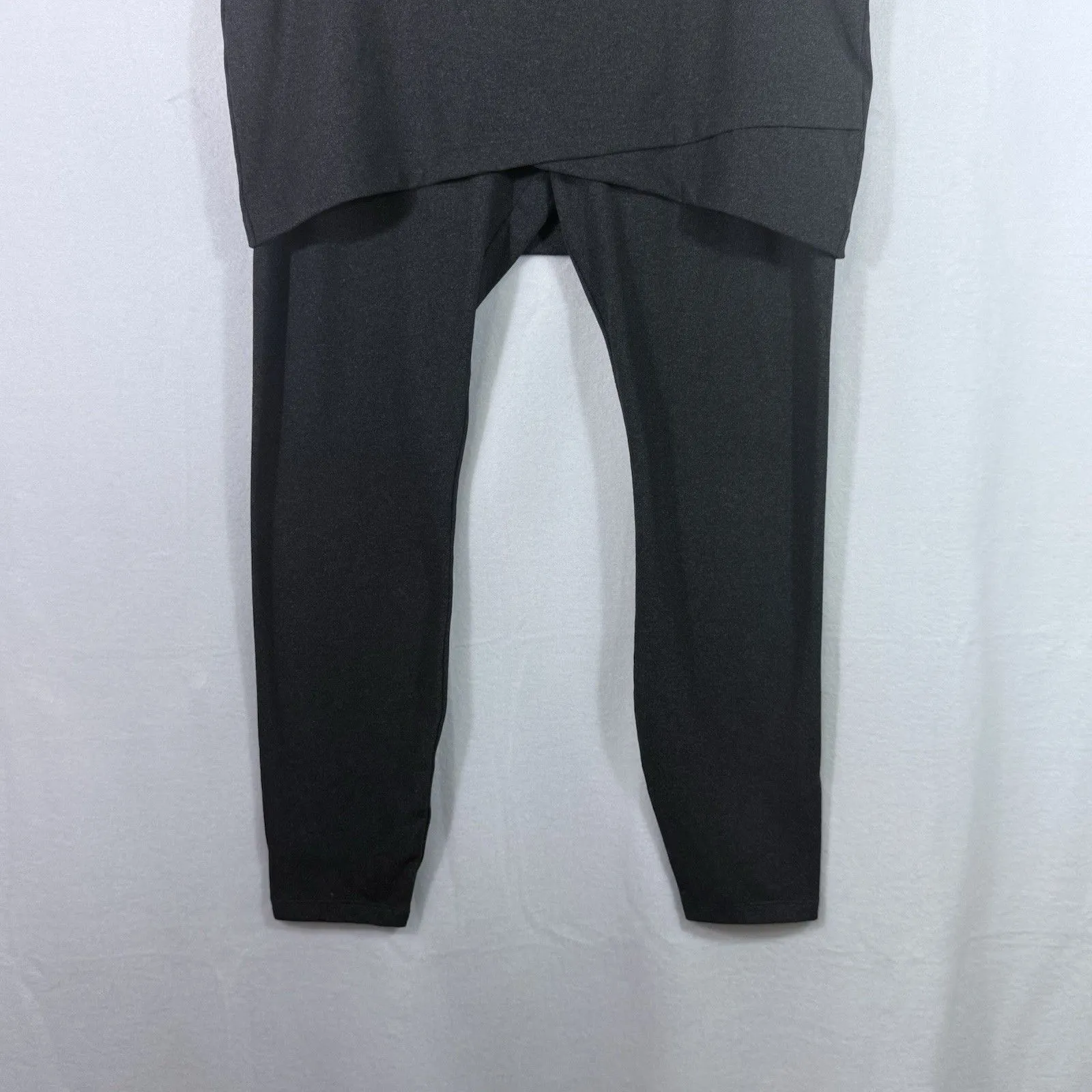 CAbi  Crossover Dark Gray Skirted M'Leggings Size M Stretch Modest Athleisure - Image 5