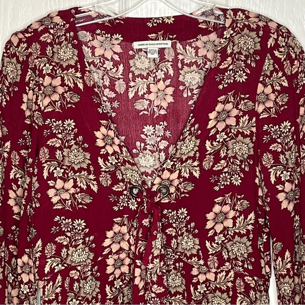 American Eagle Sz S Red & Tan Floral Dress Tie & Cutout Front Long Sleeves - Image 2