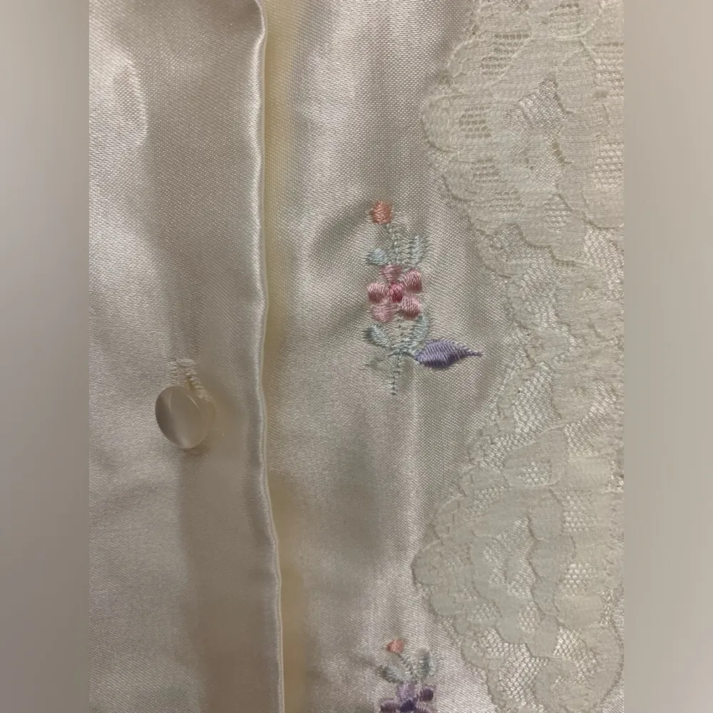 Vintage Barbizan Night gown / Night dress White Satin Lined Sz Medium NICE - Image 7