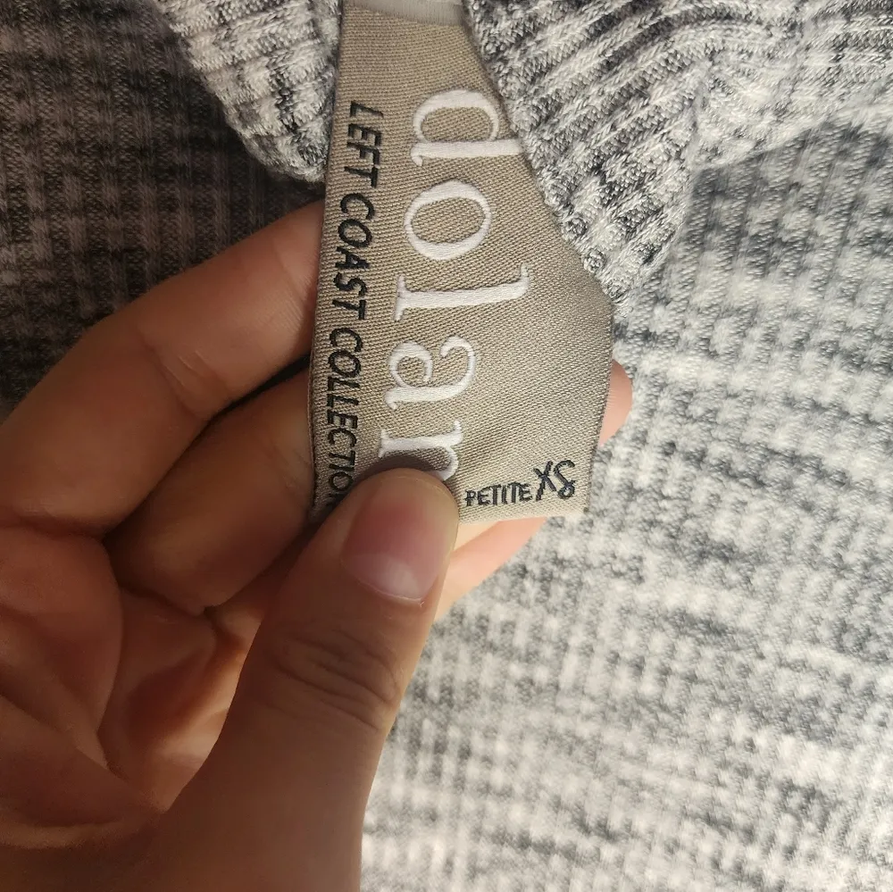 Dolan left coast by anthropologie turtle neck top - Image 4