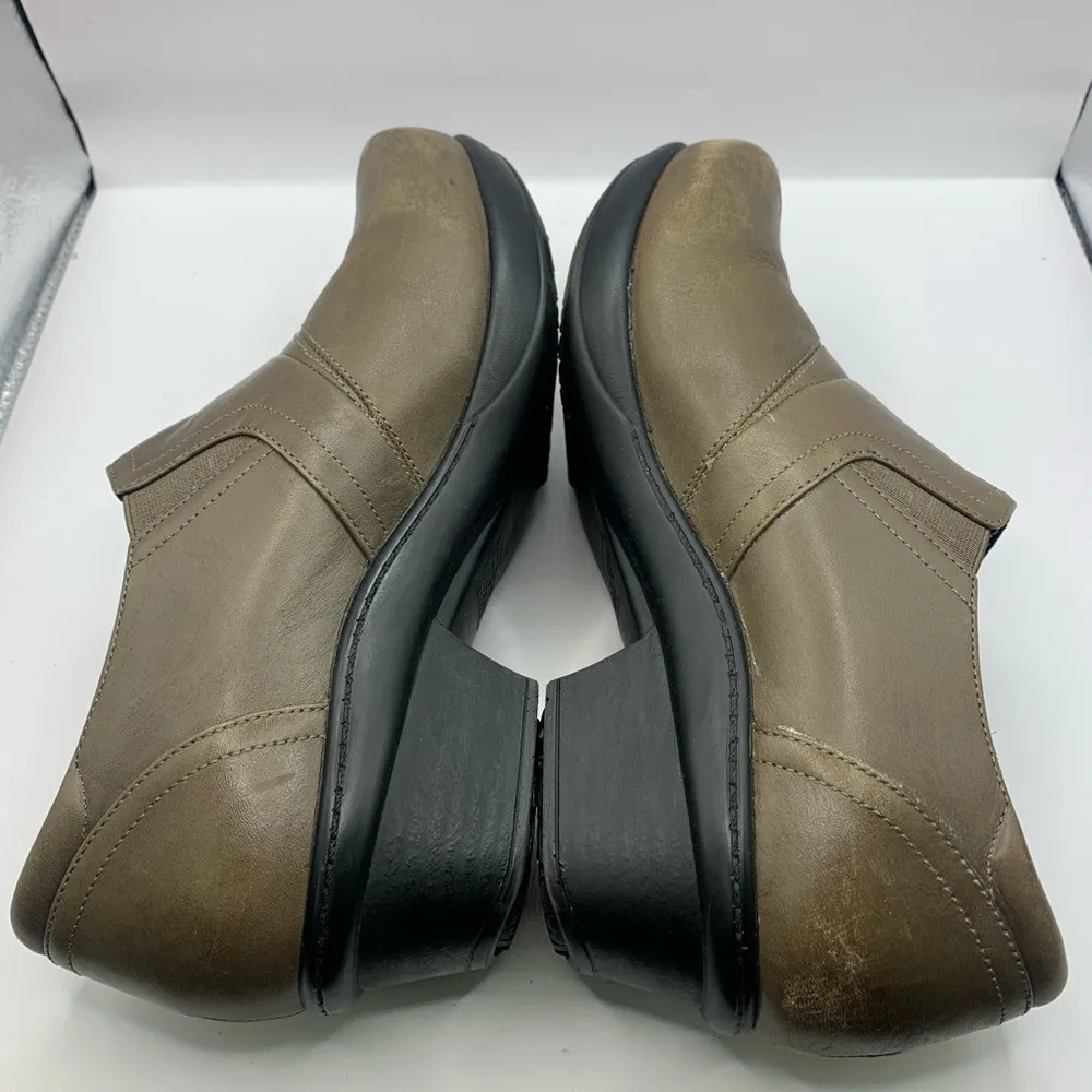 Abeo Carin Womens Size 7.5 Leather Slip Resistant Comfort Clogs - Image 6