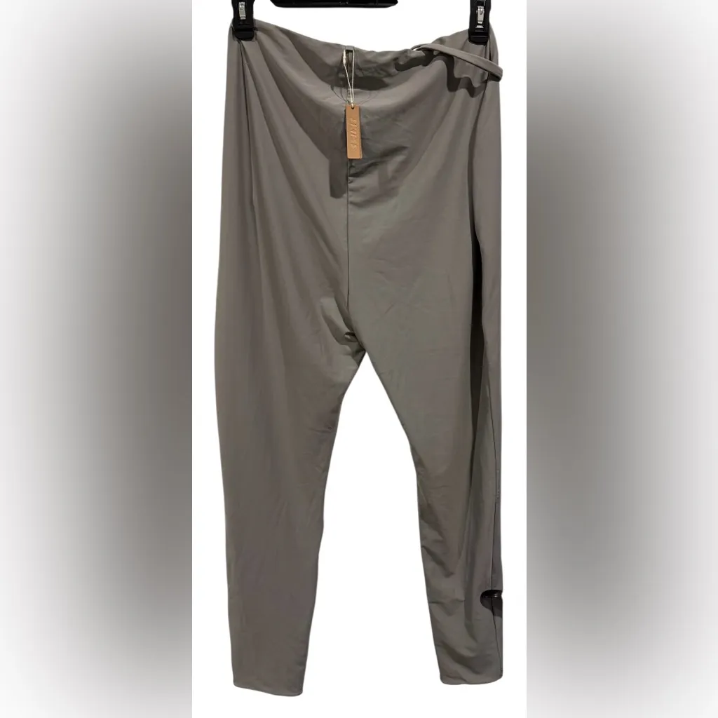 NWT SKIMS Gray Cutout Front Lace-Up Leggings - Image 4