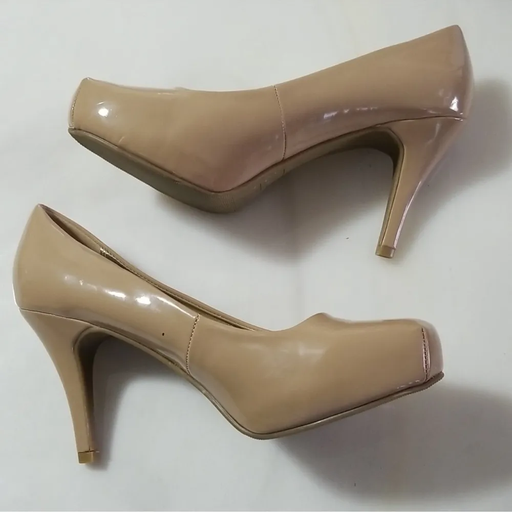 Candie’s Nude Heels Size 9 - Image 3