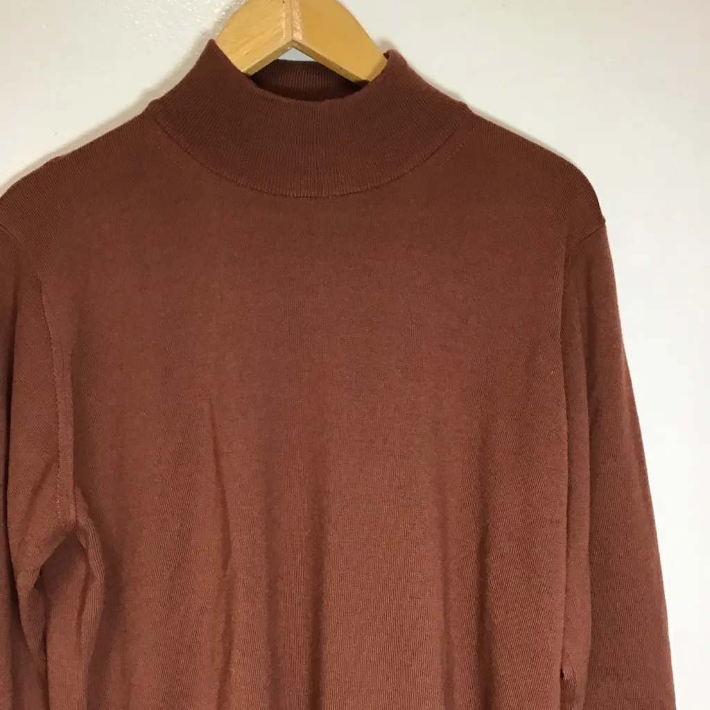 Minimalist Chocolate Brown Merino
Wool Crew Neck Sweater Italy Oversized Boxy Size undefined - Image 3