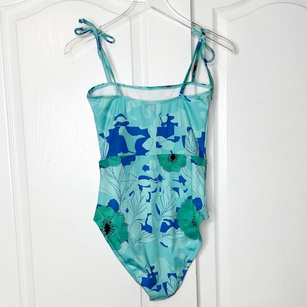 NWOT FREE PEOPLE Roopa x Beth Richards Floral One-Piece SWIMSUIT Size Medium - Image 5