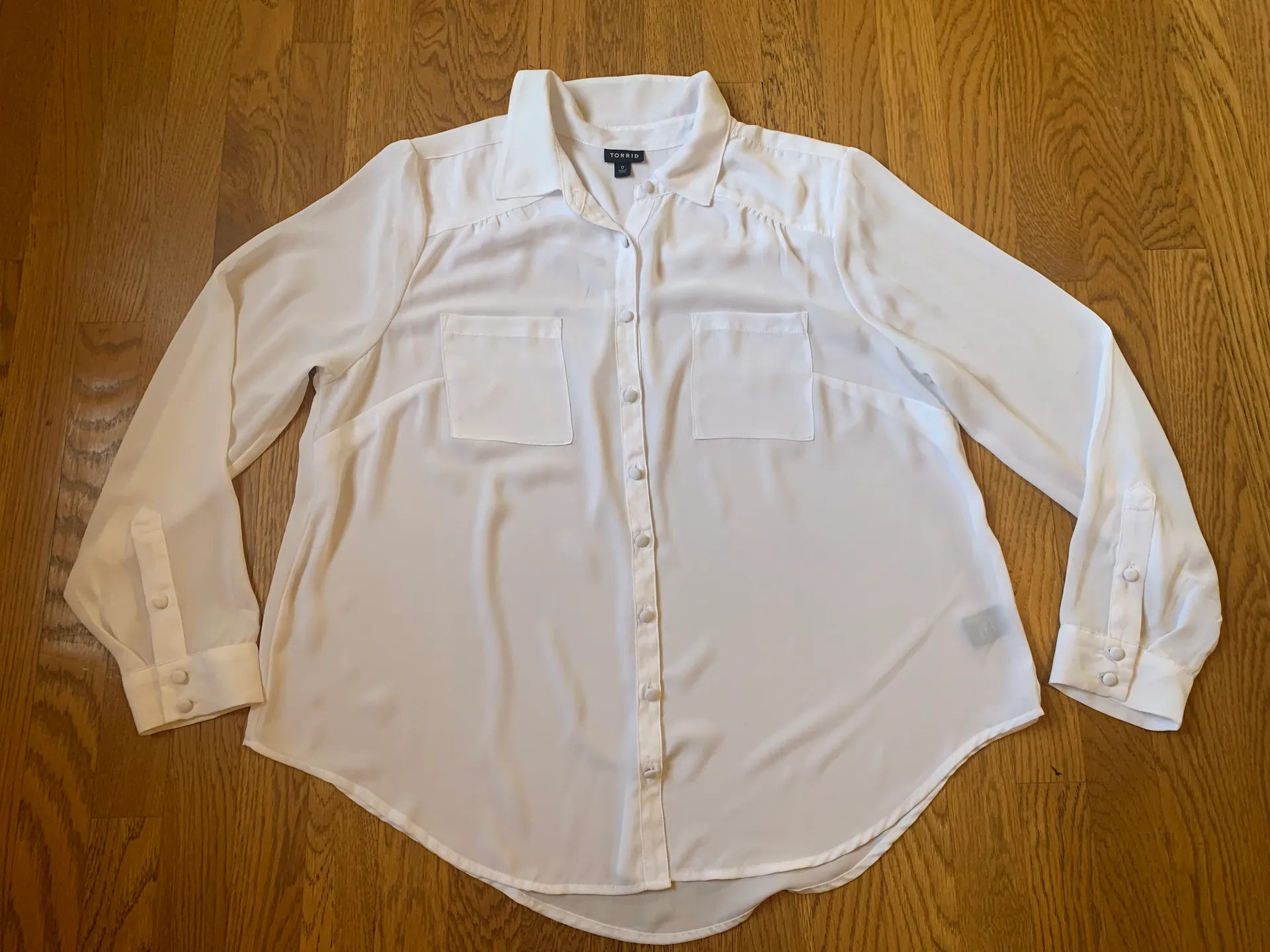 Torrid long sleeve white button up blouse size 0 - Image 6