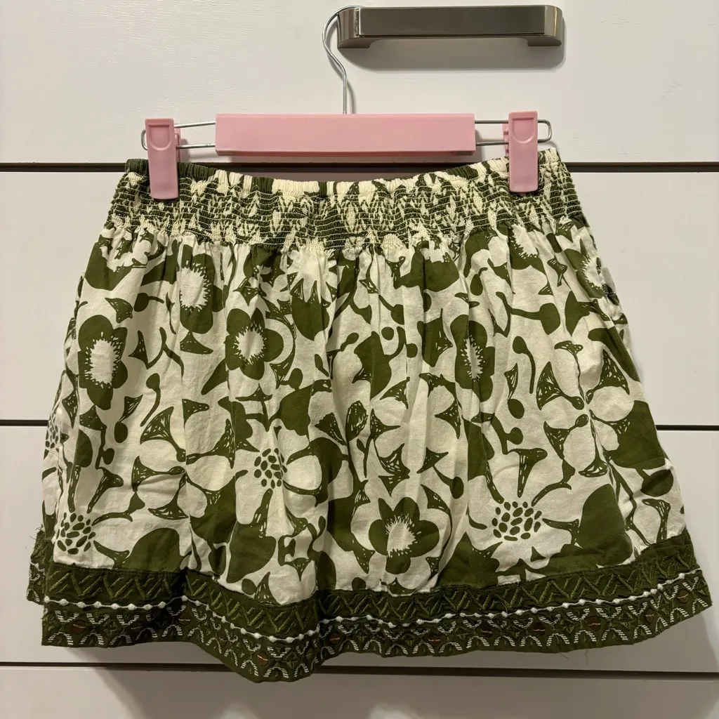 Y2K Hollister Green & White Pattern Mini Skirt - Image 3