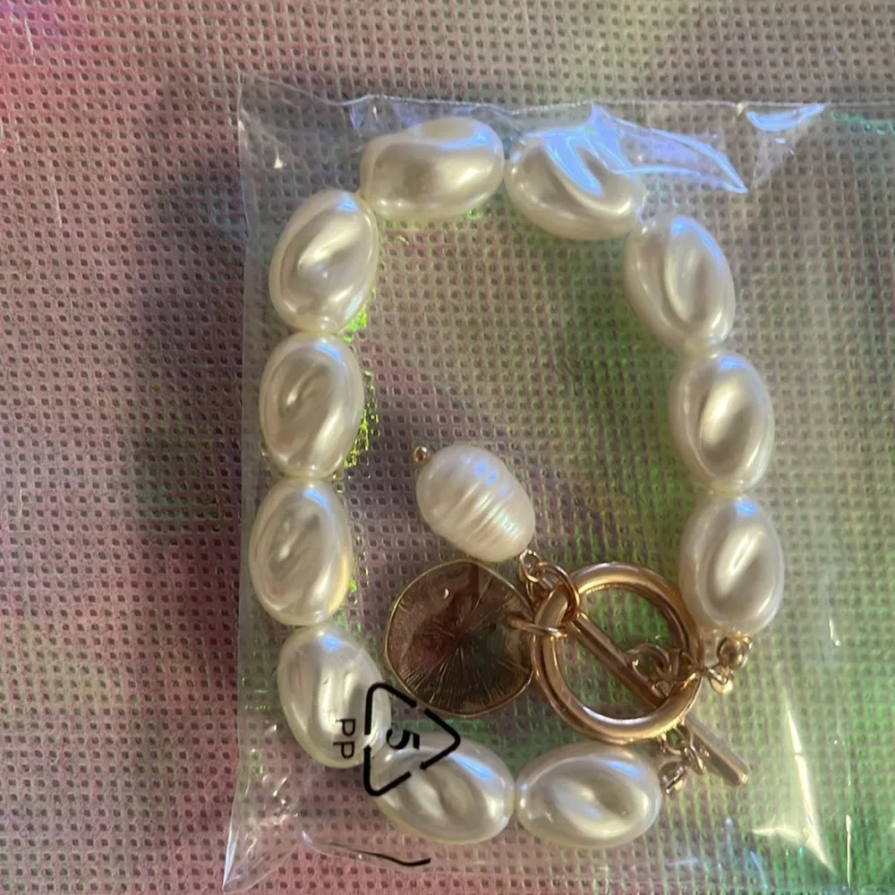 New Avon freshwater pearl bracelet - Image 2