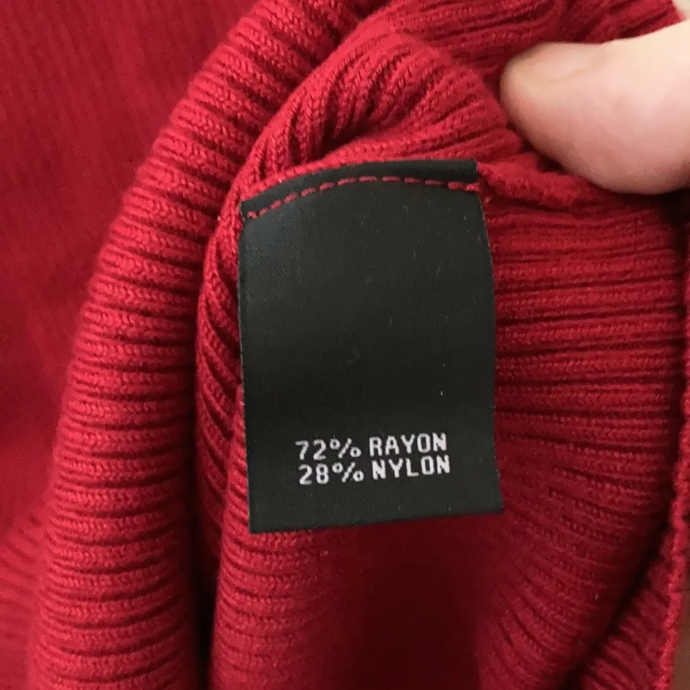 FINAL MARKDOWN INVESTMENTS ribbed sleeveless top large - Image 5