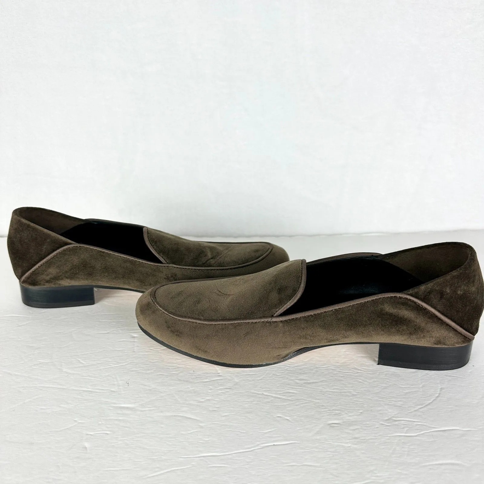 J McLaughlin Luna Velvet Loafer Size 7.5 Chocolate Brown Leather Sole - Image 3