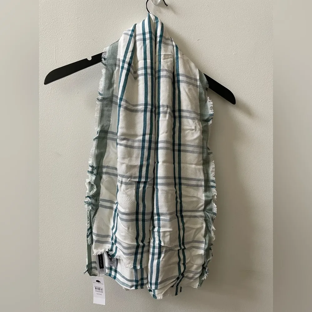 Ann Taylor scarf, NWT - Image 2