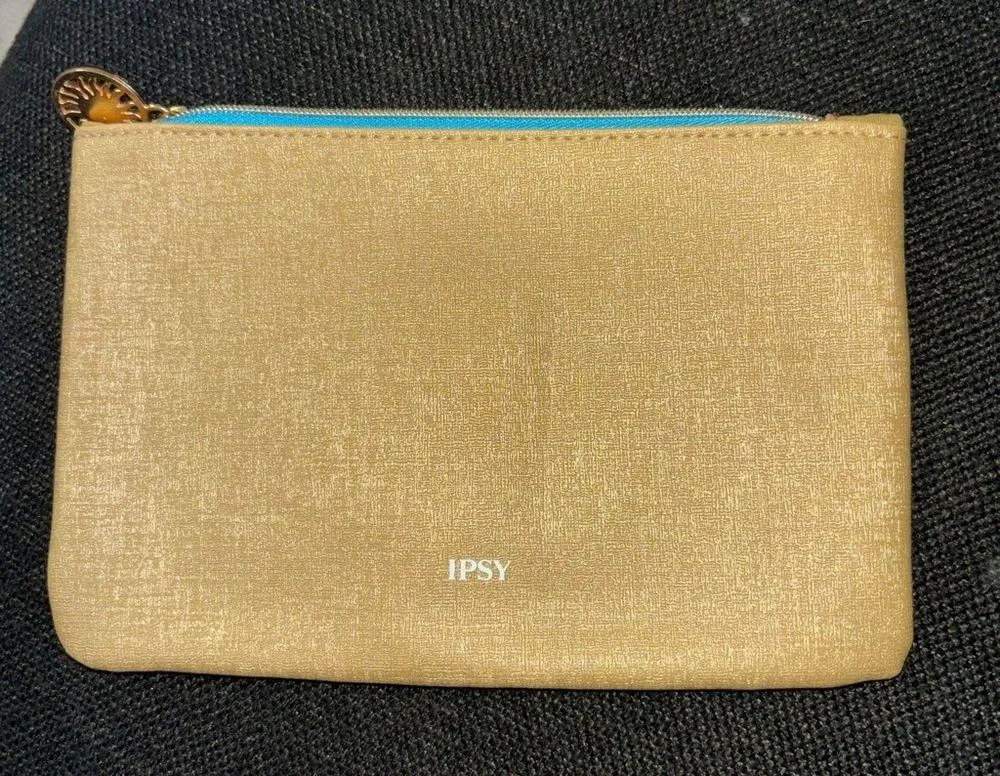 Ipsy Stay golden  bag BOGO - Image 2