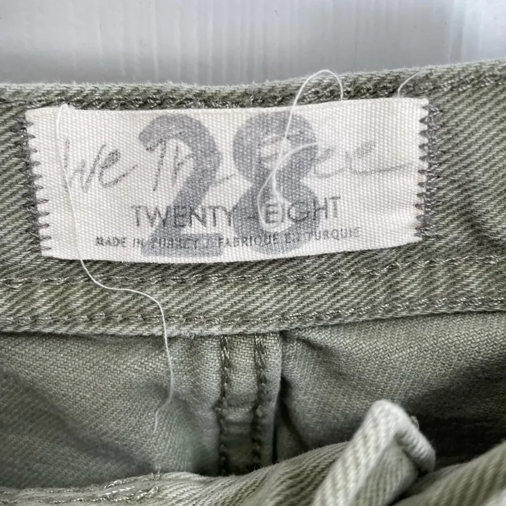 We The Free Free People Distressed Torn Knee Green Denim Pants Women’s Size 28 - Image 3