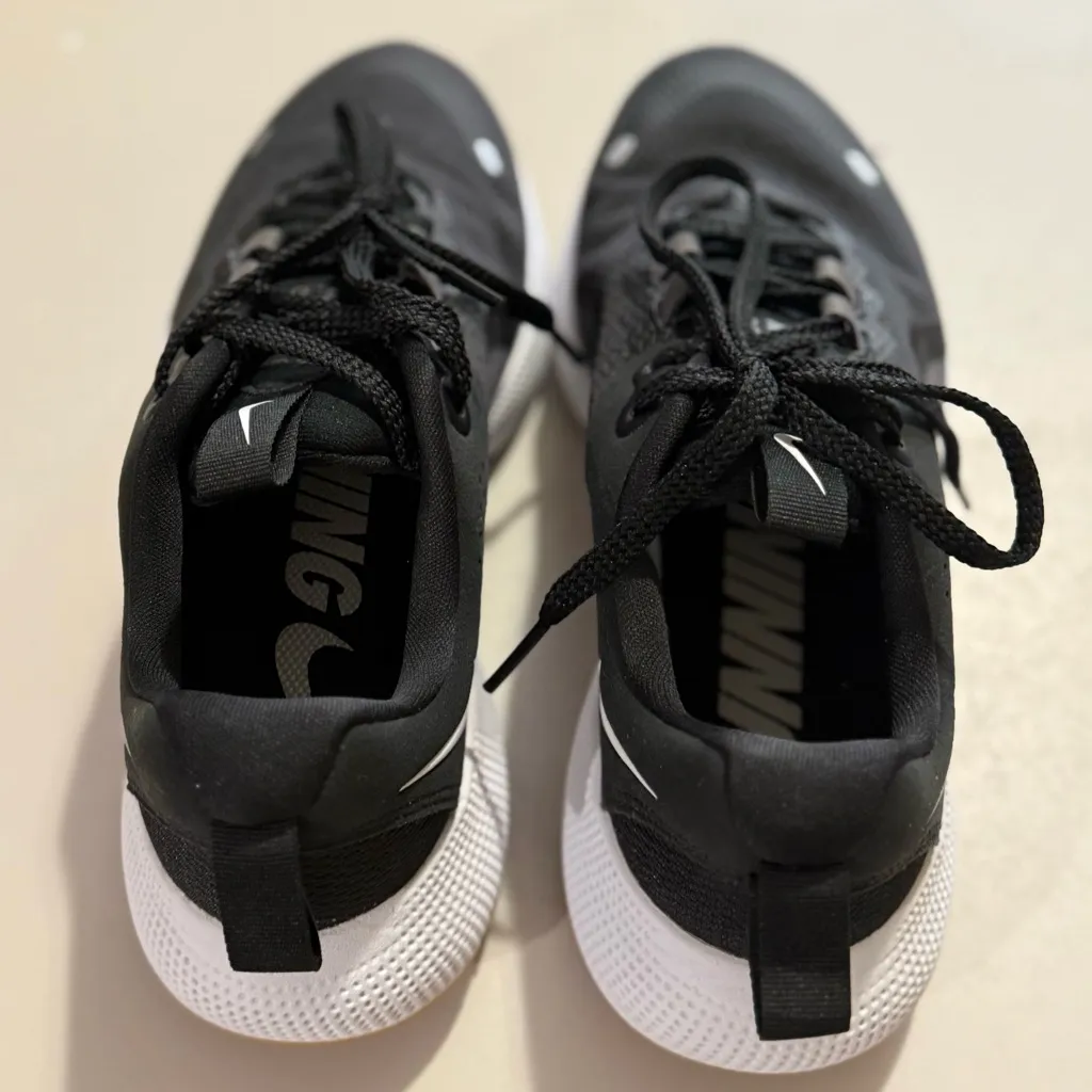 New Women's Nike React Escape Run 2 Running Shoe - Image 2