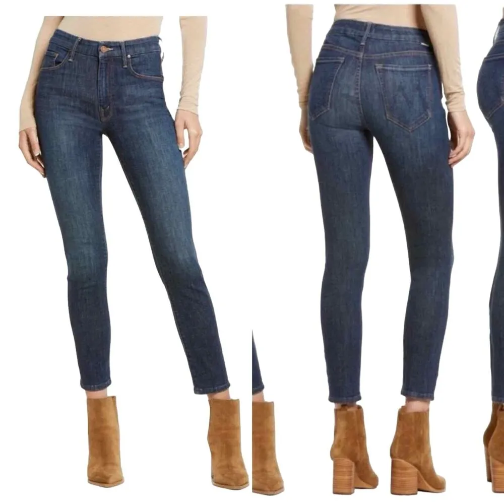 MOTHER The Looker Crop Jeans in One Fell Sweep
Dark Denim Size 32 - Image 4