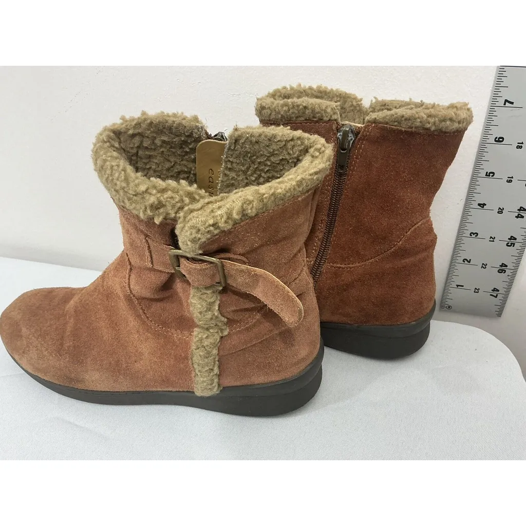 Womans Easy Spirit Size 7 Cognac Suede Lines Buckle Zip Ankle Boots - Image 4