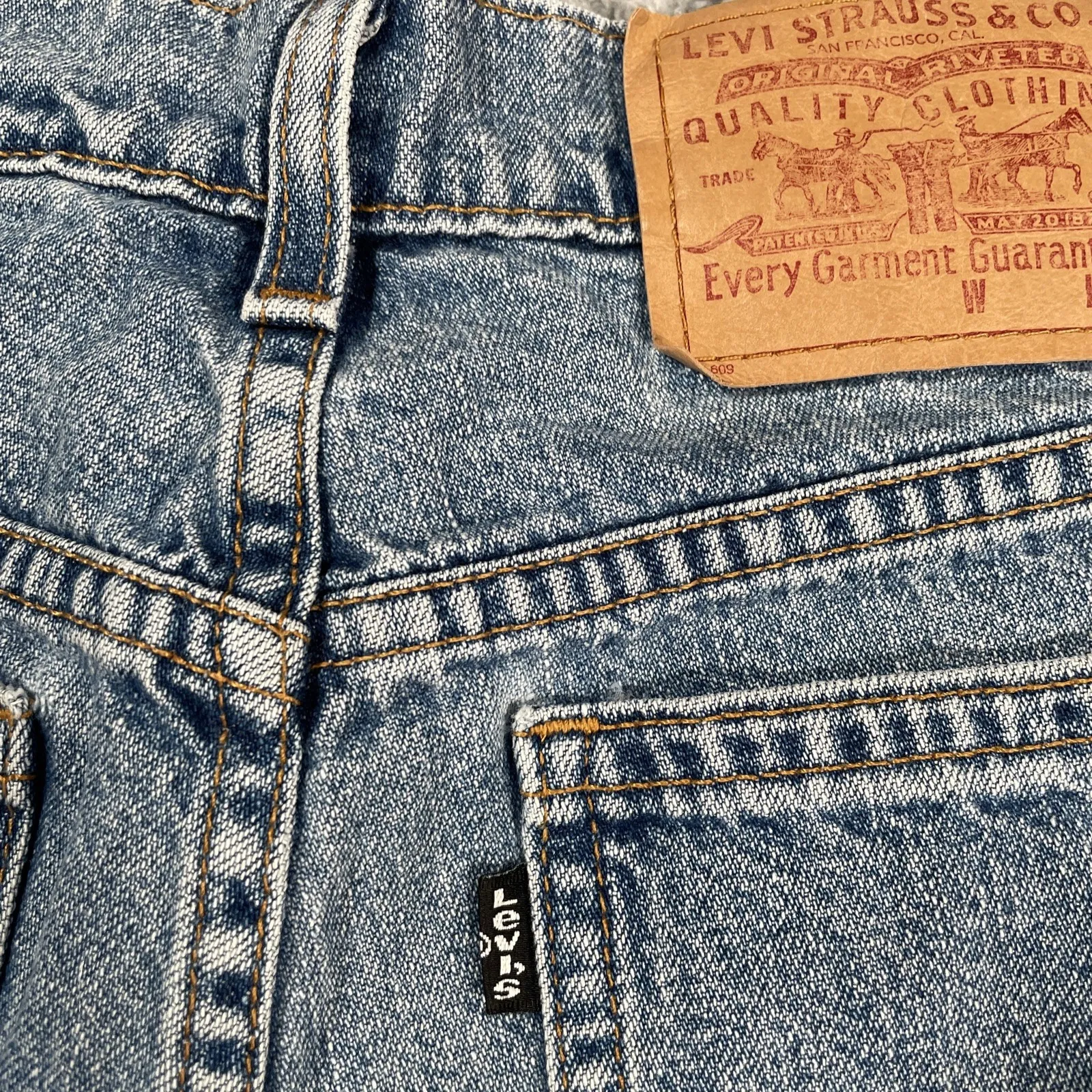 Vintage Women's Levi's MOM SHORTS Jean Shorts Size 9 HTF RARE BLACK TAB 1990s Blue - Image 12