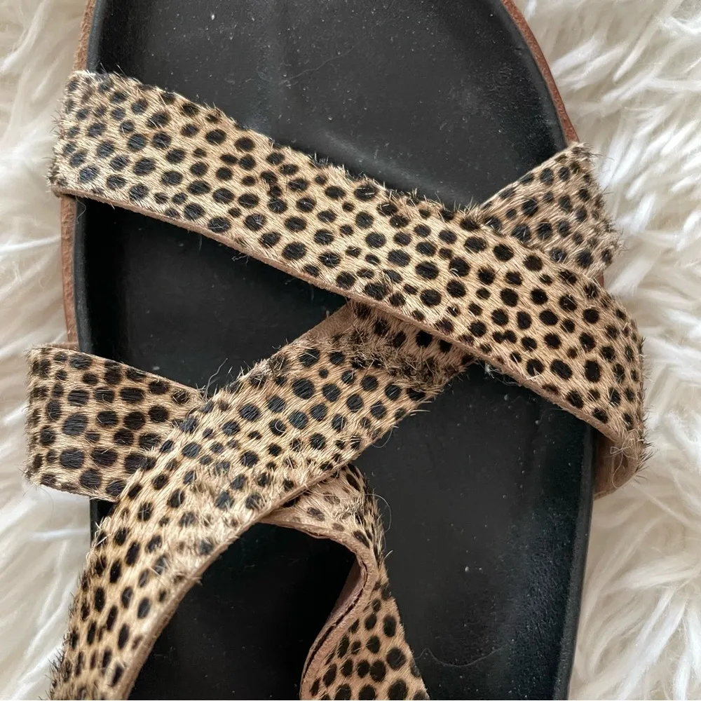 Madewell  The Aubrey sandal in spotted calf hair - Image 4