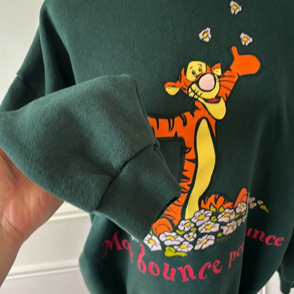 Vintage Tigger Crewneck Sweatshirt "More Bounce Per Ounce" Size XL Green Grandma - Image 5