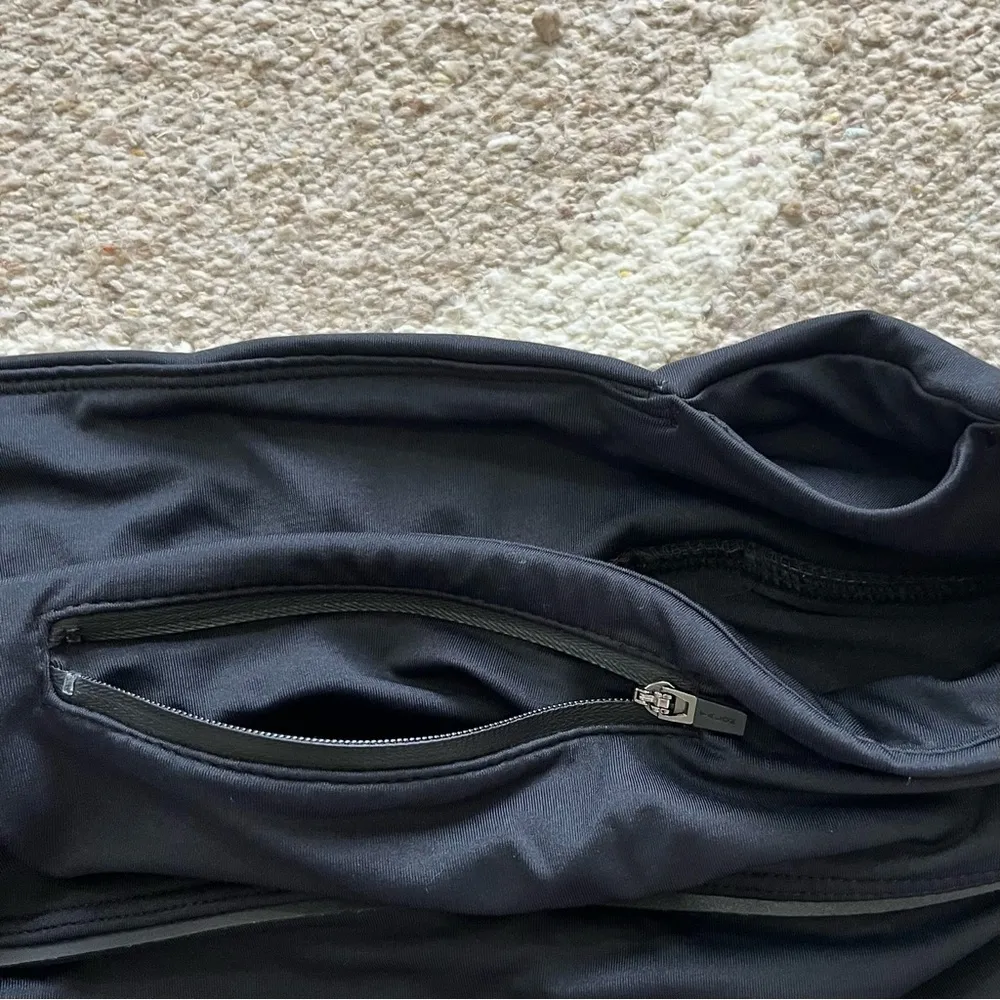 x Revolve Captain Colorblock Crop Mesh Leggings - Image 12