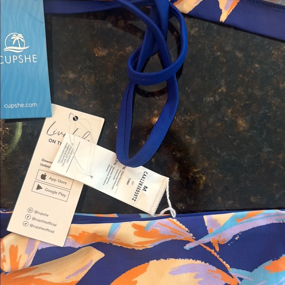 Cupshe Blue and Orange Leaf Print Bikini - Image 4
