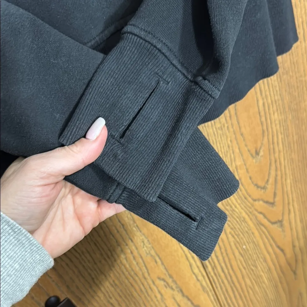 Lululemon Scuba Hoodie *Light Cotton Fleece Black Sz8 - Image 3