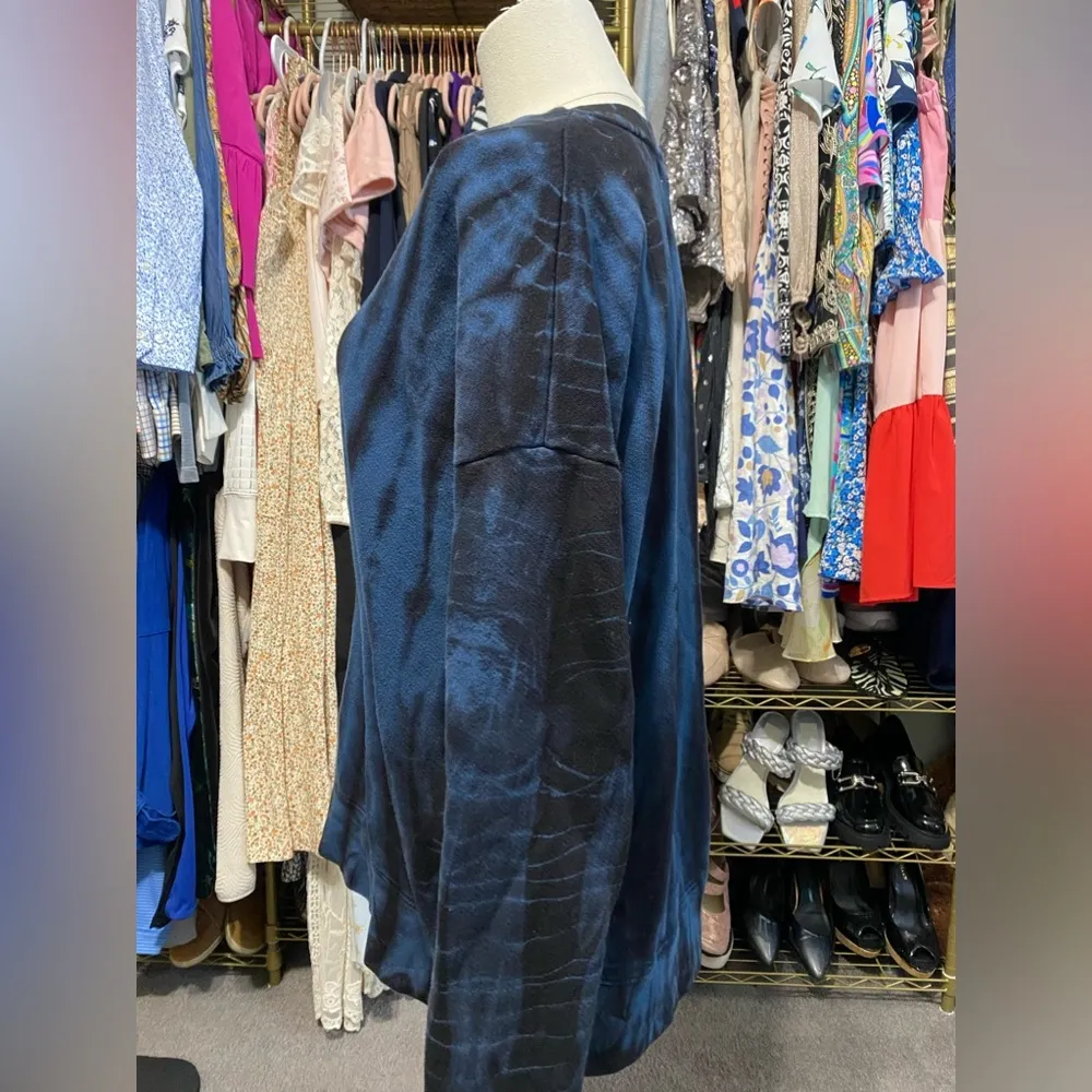 Sundry for Evereve Navy and Black Tie-Dye Tunic Side Zipper Sweatshirt - Image 5