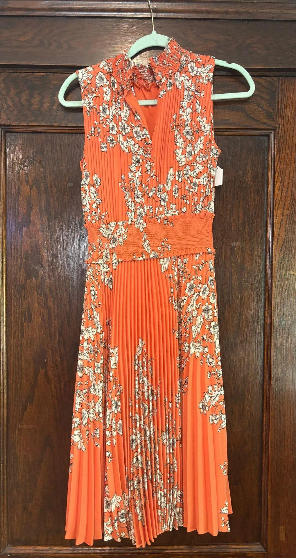 NANNETTE by NANETTE LEPORE Pleated Sleeveless Dress - Image 4