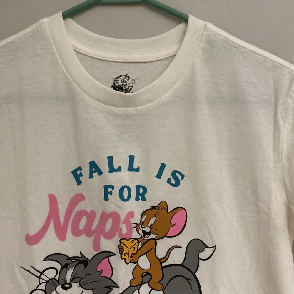 Tom & Jerry women’s tan large graphic T - Image 2