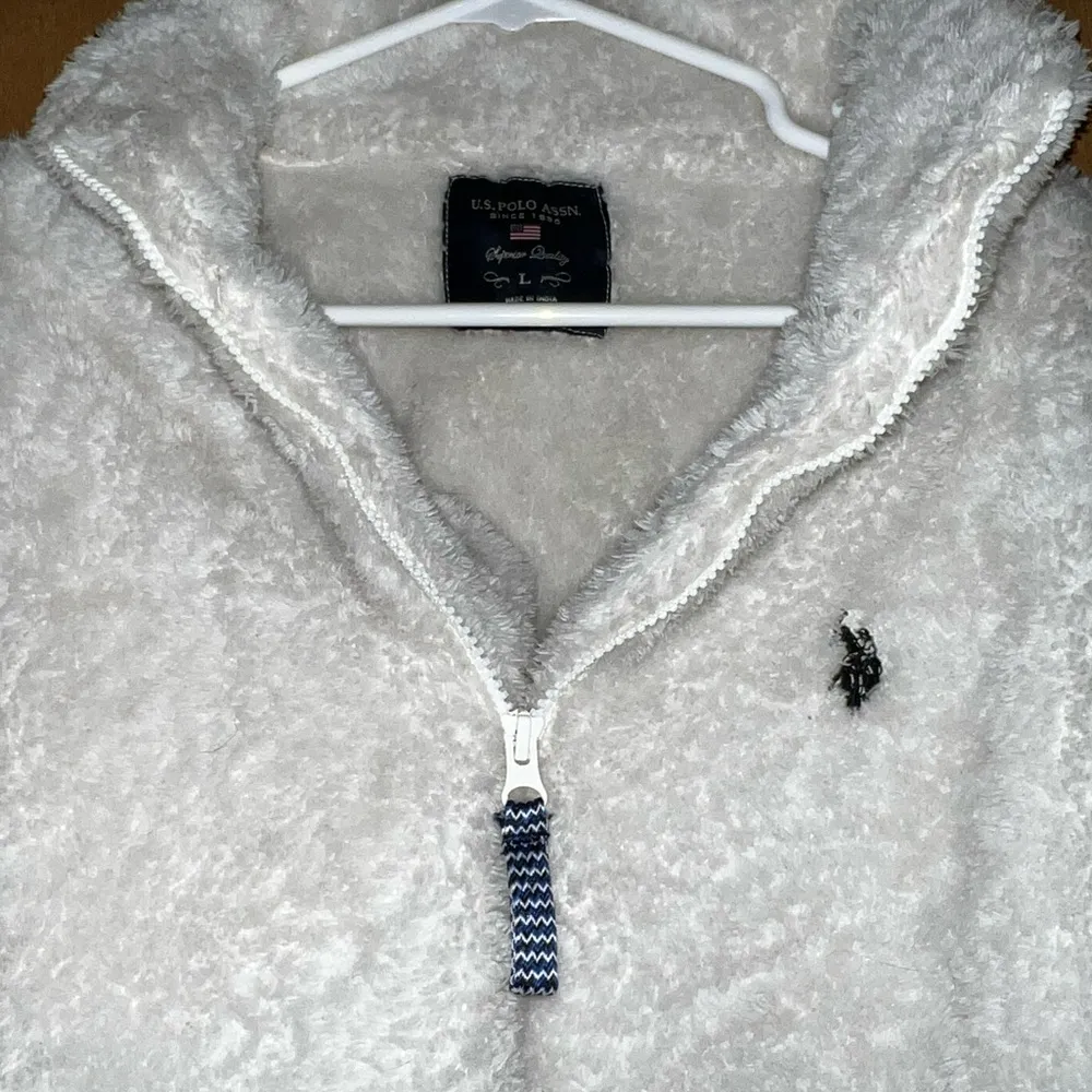 U.S. Polo Assn Women’s Cropped Sherpa Fleece Quarter Zip Pullover Sweatshirt L - Image 5