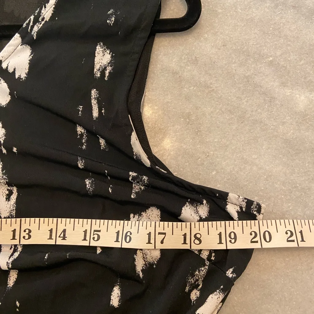 INC Size L Black White Mandala Wide Leg Cropped Jumpsuit Gold Ring Detail Belted - Image 13