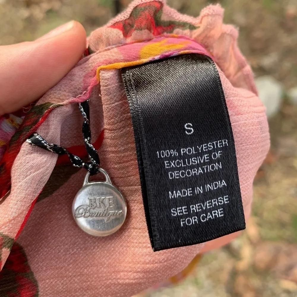 BKE Boutique Boho Floral Sheer Tunic Top Size S | Pink Lace Tassels Ruffle Hem - Image 8